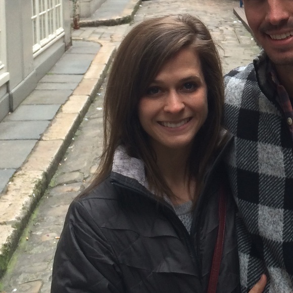 Meet your Posher, Rachel - Picture 1 of 1